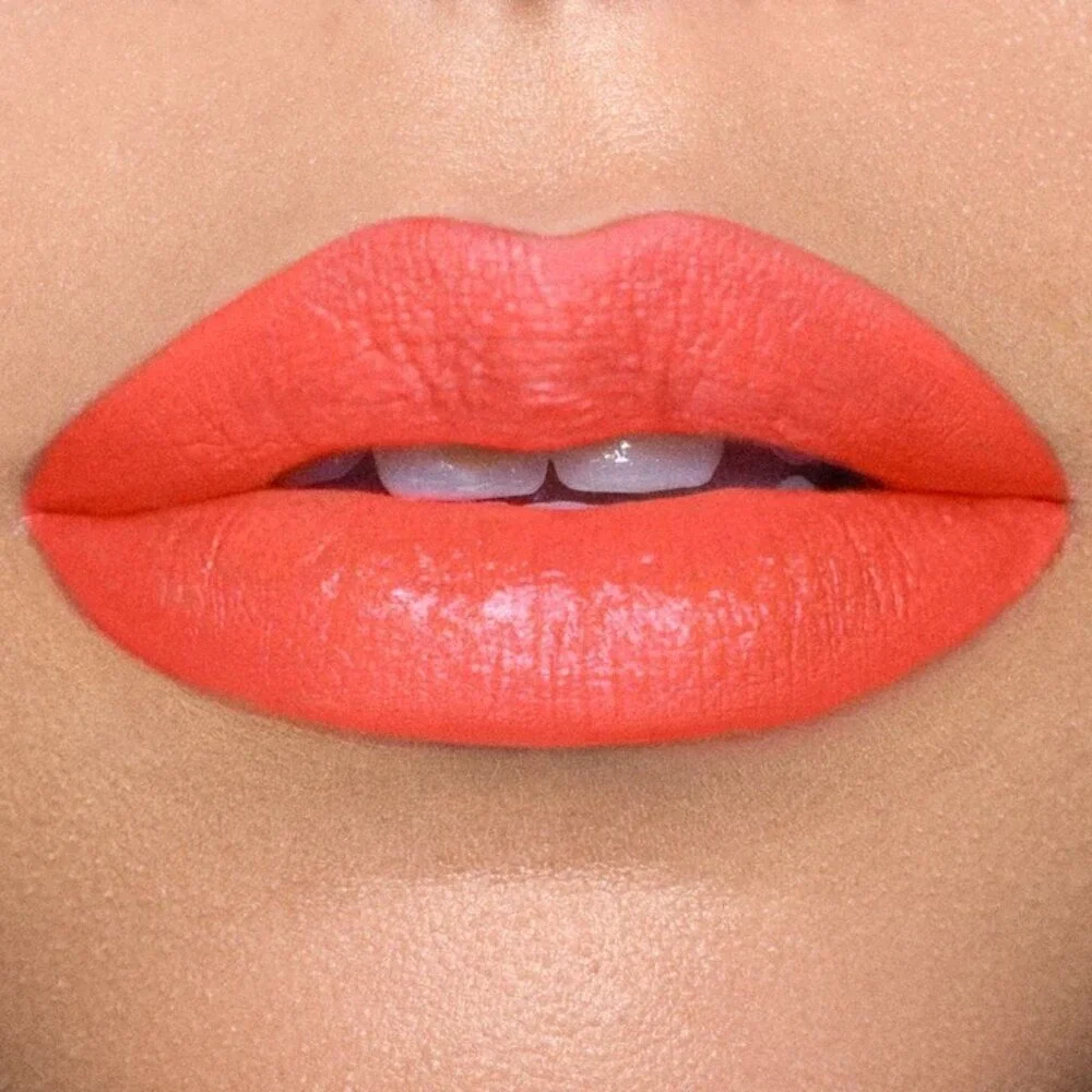Jeffree Star velvet trap